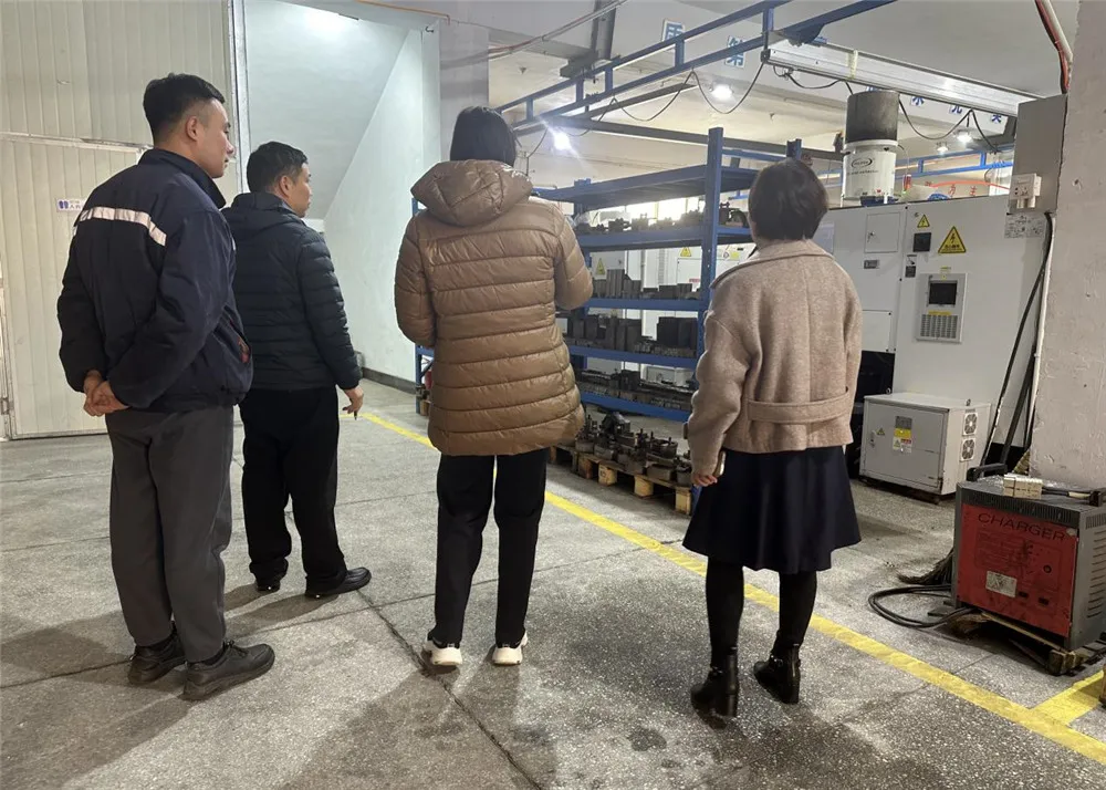 オランダのお客様が工場を訪問されました